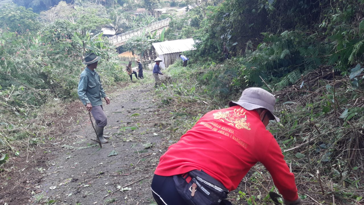 Kegiatan kerja bakti
